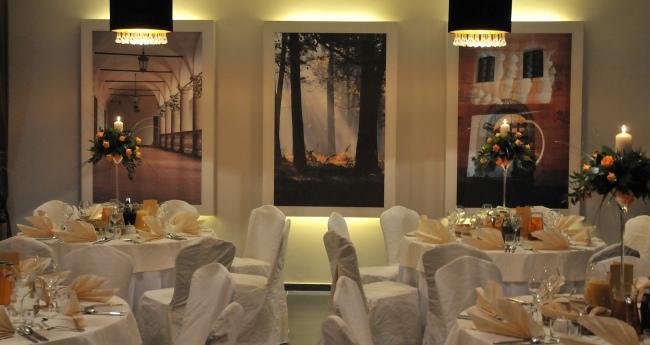 Hotel เนียโปโลมิเซ ภายนอก รูปภาพ